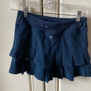 Lululemon girls (iviva) size 12 tennis skirt. Navy. Like new. Hardly worn